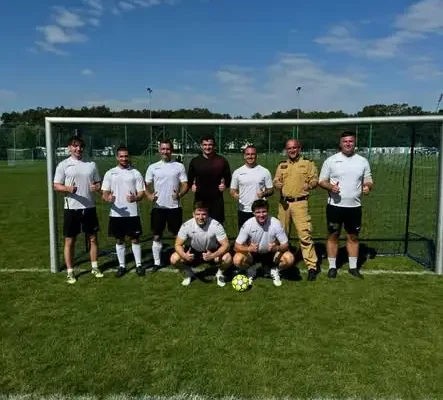 Charytatywny turniej piłki nożnej we Wrocławiu – strażacy grali dla Przemka