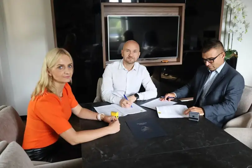 Umowa na projekt drogi rowerowej Galowice – Żórawina podpisana