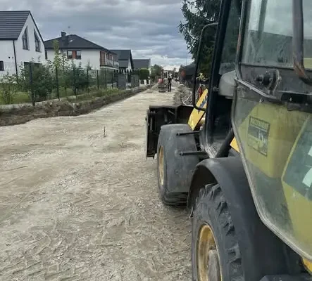 Kiełczów: intensywne prace drogowe na kilku frontach