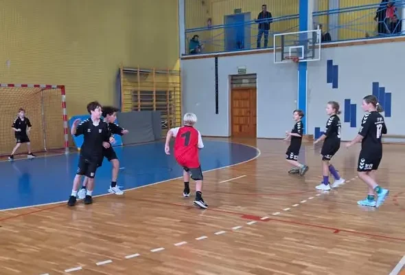 SP 84 Wrocław wicemistrzem turnieju piłki ręcznej Handballmania