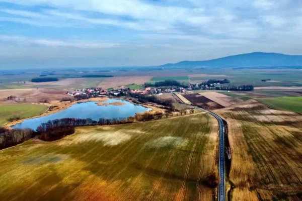 Złota jesień w Gminie Mietków – ostatni taki weekend na spacery i zdjęcia
