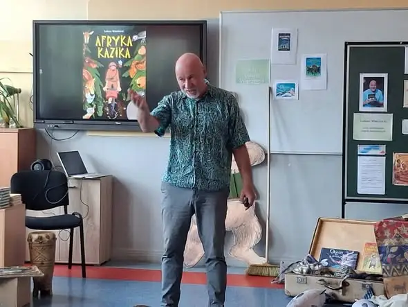 Łukasz Wierzbicki w ZS nr 9 we Wrocławiu – spotkanie z podróżnikiem i pisarzem