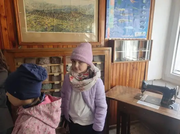Klasa 4B z SP 81 w podziemiach kopalni w Nowej Rudzie