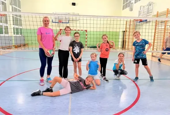 Trening koszykówki dla dziewczynek roczników 2017/2018 we Wrocławiu