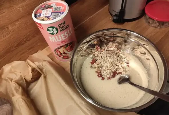 Chlebek bananowy z musli – przepis Natana z SP12 Wrocław w akcji OneDayMore