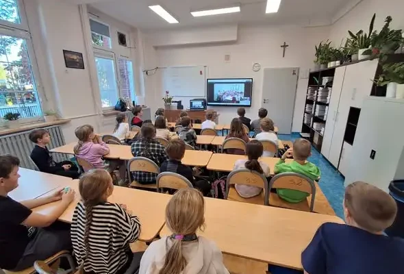Uczniowie z klasy 3abc rozmawiali online z rówieśnikami z Turcji, Chorwacji i Rumunii