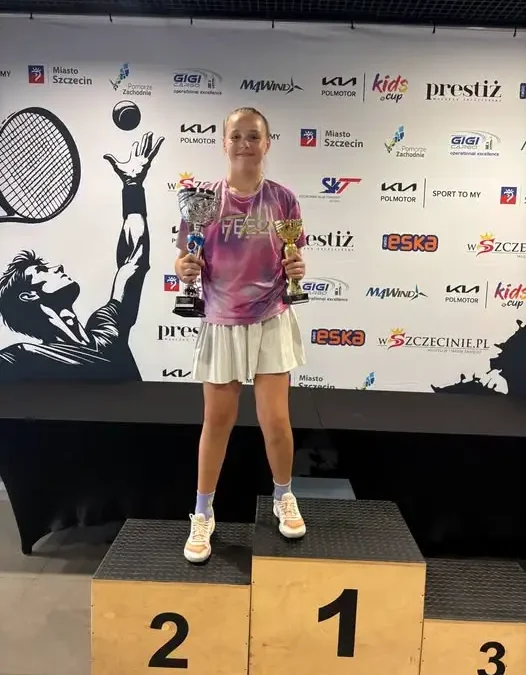 Mariia Yurkevych z klasy 6b ponownie na podium turnieju tenisowego WTK U14 w Szczecinie