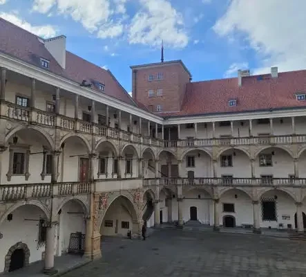 Mieszkańcy gminy Kobierzyce odkrywali dziedzictwo Piastów Śląskich w Brzegu i Małujowicach
